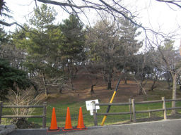 プログラマ ずんべ の日記：八幡山古墳 ＆ 鶴舞公園で三輪車