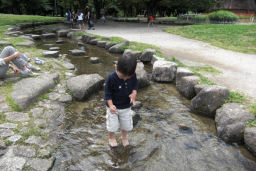 プログラマ ずんべ の日記：名城公園でじゃぶじゃぶ